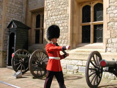 写真:乳児と2人でロンドンへ(2001年4月)