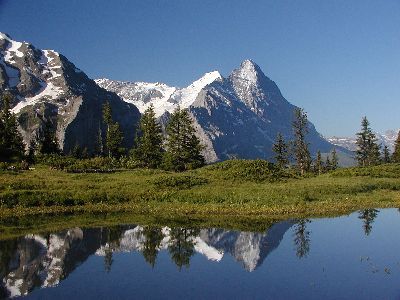 写真:アイガー・メンヒ・ユングフラウ登山(2004年夏)