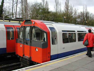 写真:テイト・モダンとさよならロンドン