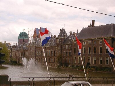 写真:ハーグとマウリッツハイス美術館