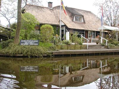 写真:ヒートホールンの水路めぐり