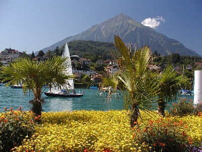 写真:トゥーン湖をクルーズそしてツェルマットへ