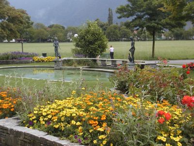 写真:インターラーケンウェストからオストへ散策