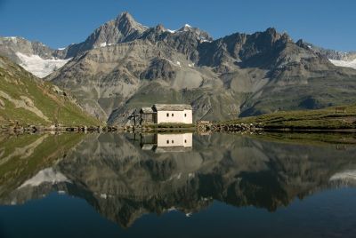 写真:再びシュヴァルツゼーの展望台と湖