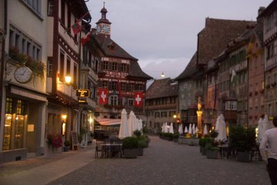 写真:夕方のシュタイン・アム・ライン旧市街散策