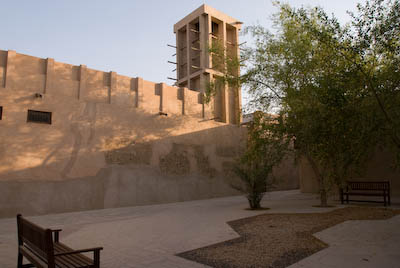 写真:バスタキア地区とスークそしてクリークの夕焼け