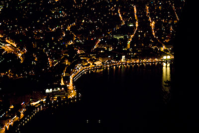 写真:カローナ散策とモンテ・サン・サルヴァトーレの夜景
