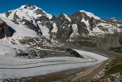 写真:ディアヴォレッツア展望台(2978m)～ベルニナアルプスを一望