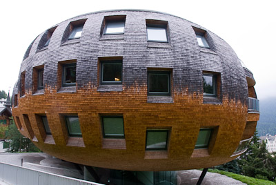 写真:サンモリッツ・ドルフ地区散策