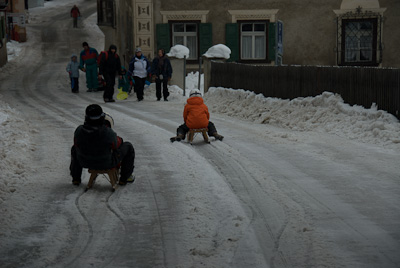 写真:プレダからベルギューンへそりすべり
