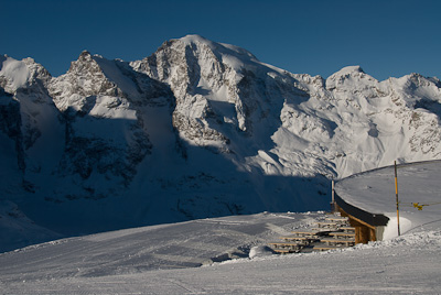 写真:再びディアヴォレッツアからスキー