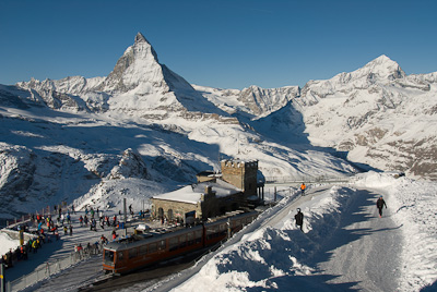 写真:ゴルナーグラートでスキー
